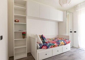 Apartment, 2 Schlafzimmer | Bügeleisen/Bügelbrett, kostenlose Babybetten, Reisekinderbett