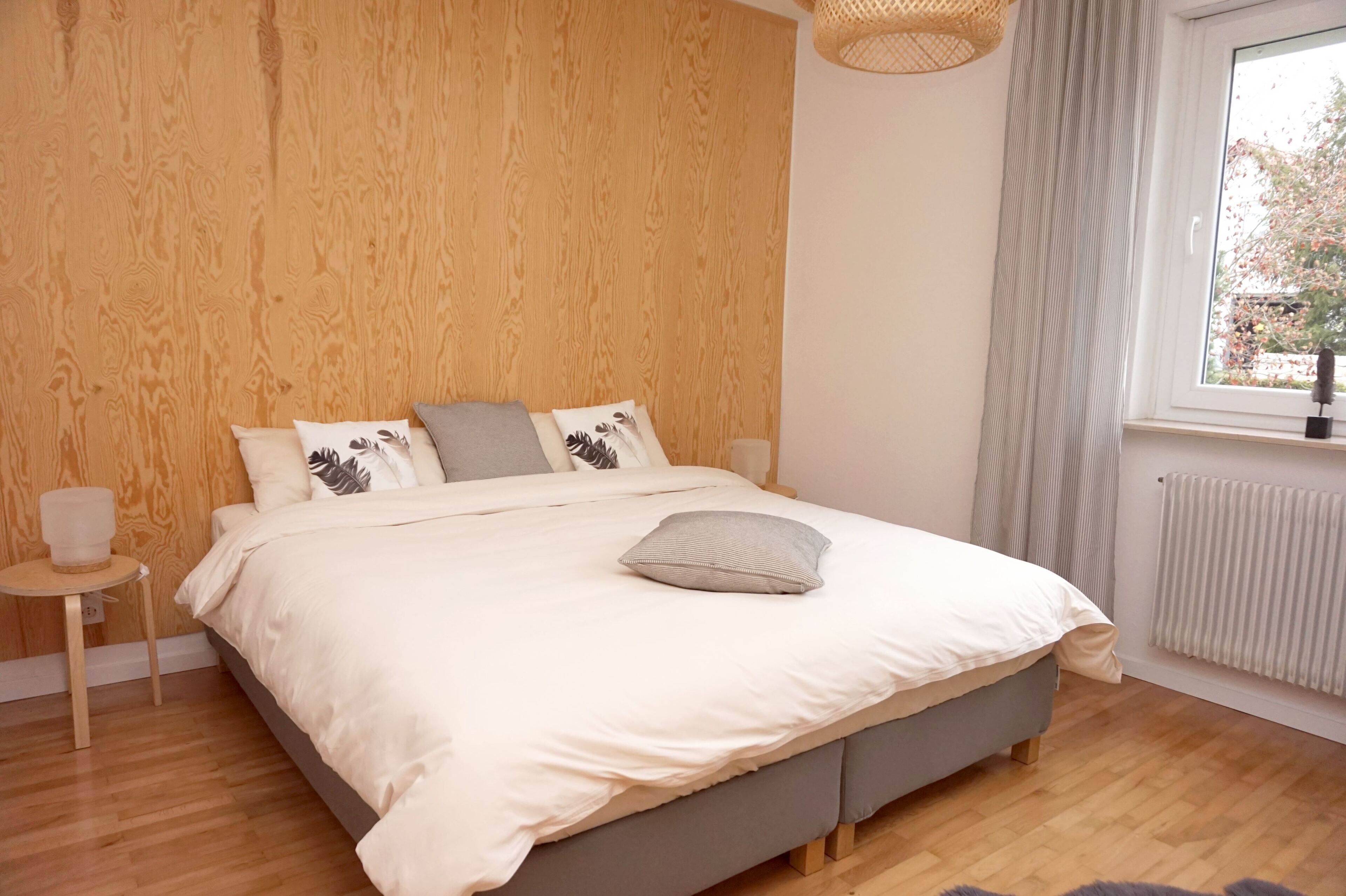 2 bedrooms, free minibar items, individually decorated