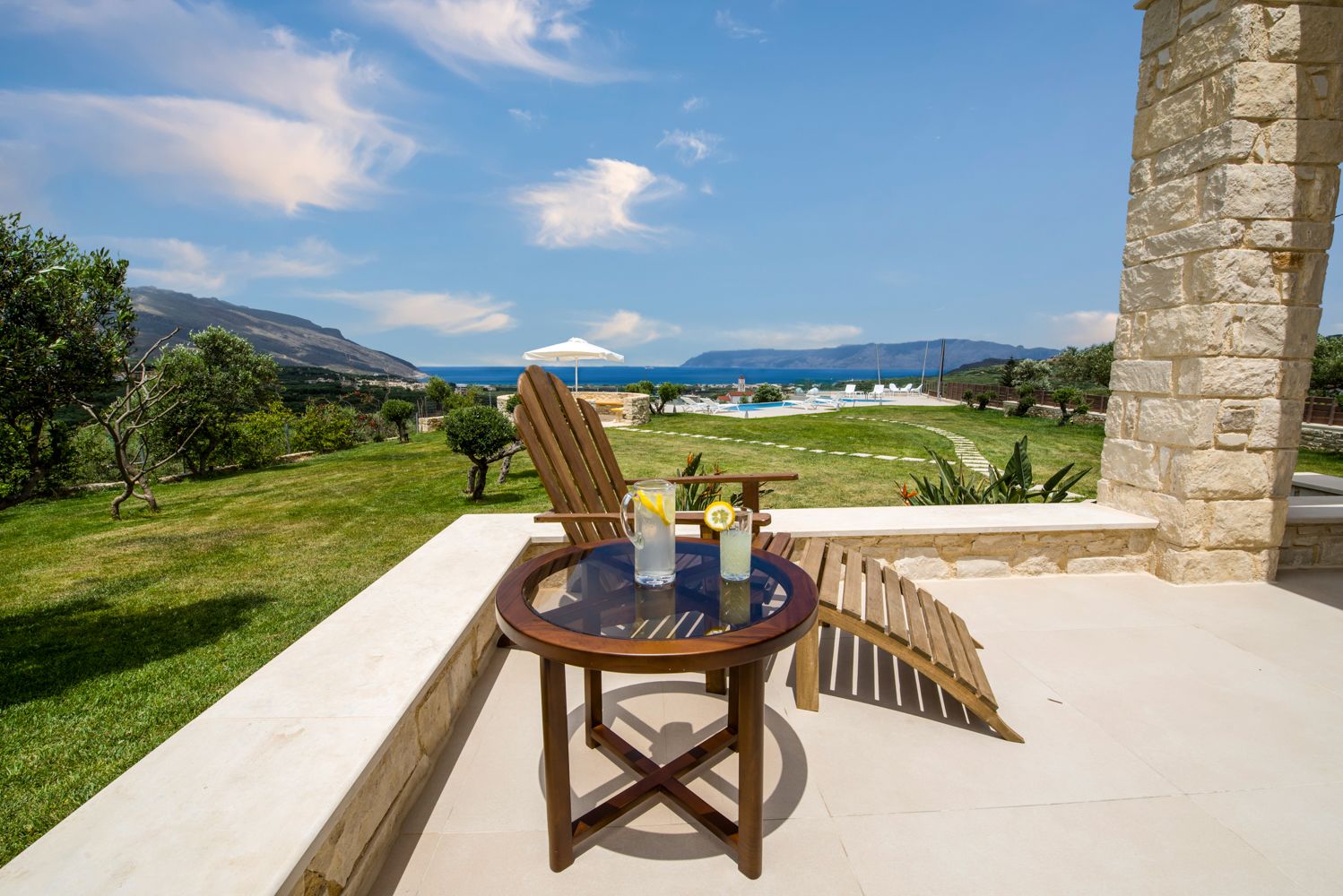 Villa | Terrace/patio