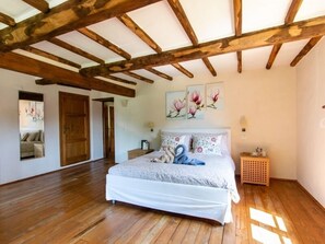 Villa, 5 Schlafzimmer | 5 Schlafzimmer, Schreibtisch, kostenlose Babybetten, kostenloses WLAN