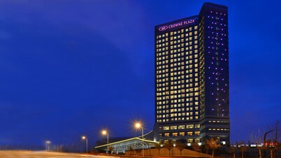 Crowne Plaza Dalian Sports Center