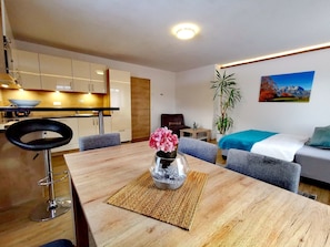 Comfort Apartment, Mountain View, Ground Floor (Sonnberg) | Living area | Flat-screen TV