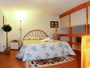 Apartment, 2 Schlafzimmer | 2 Schlafzimmer, Bügeleisen/Bügelbrett, kostenloses WLAN, Bettwäsche