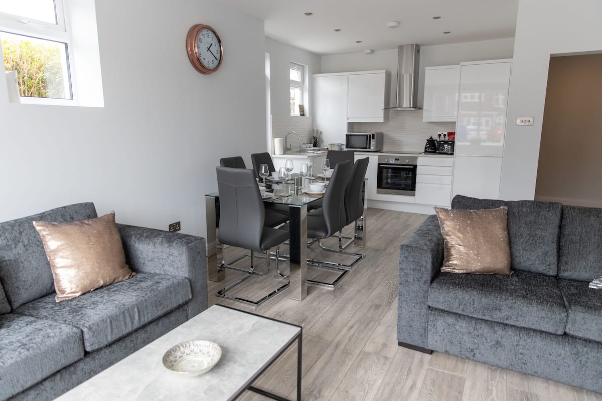 Apartment, 3 Bedrooms | Living area | Flat-screen TV