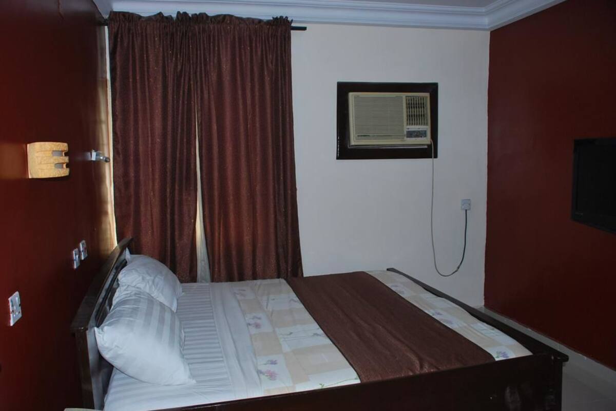 Room (Royal Diamond)