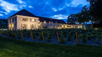 Façade de lâhĂ©bergement - soirĂ©e/nuit