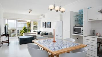 Comfort Apartment | In-room dining