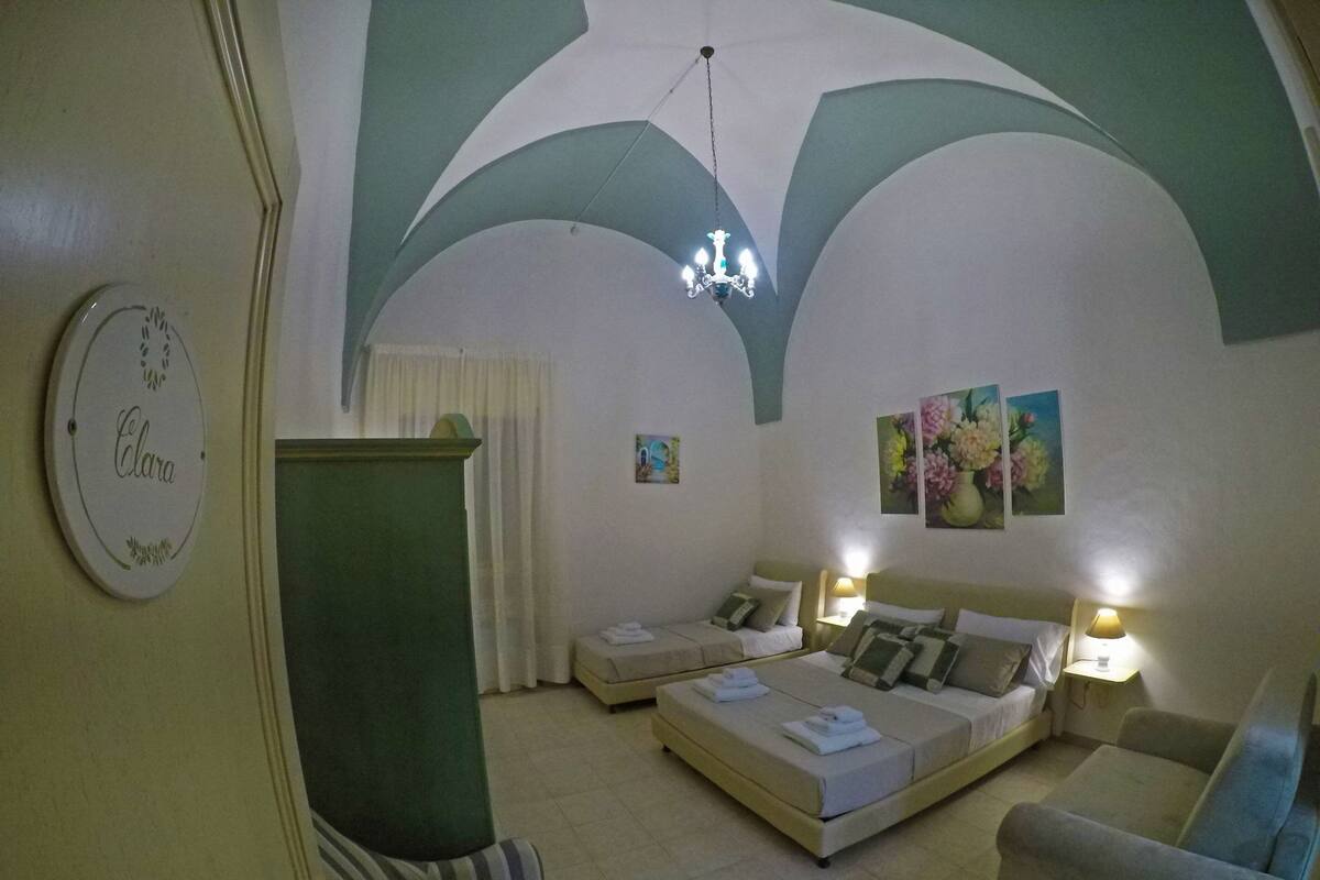 Habitación cuádruple | Wifi gratis y ropa de cama