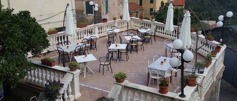 Petit déjeuner composé de spécialités régionales compris tous les jours