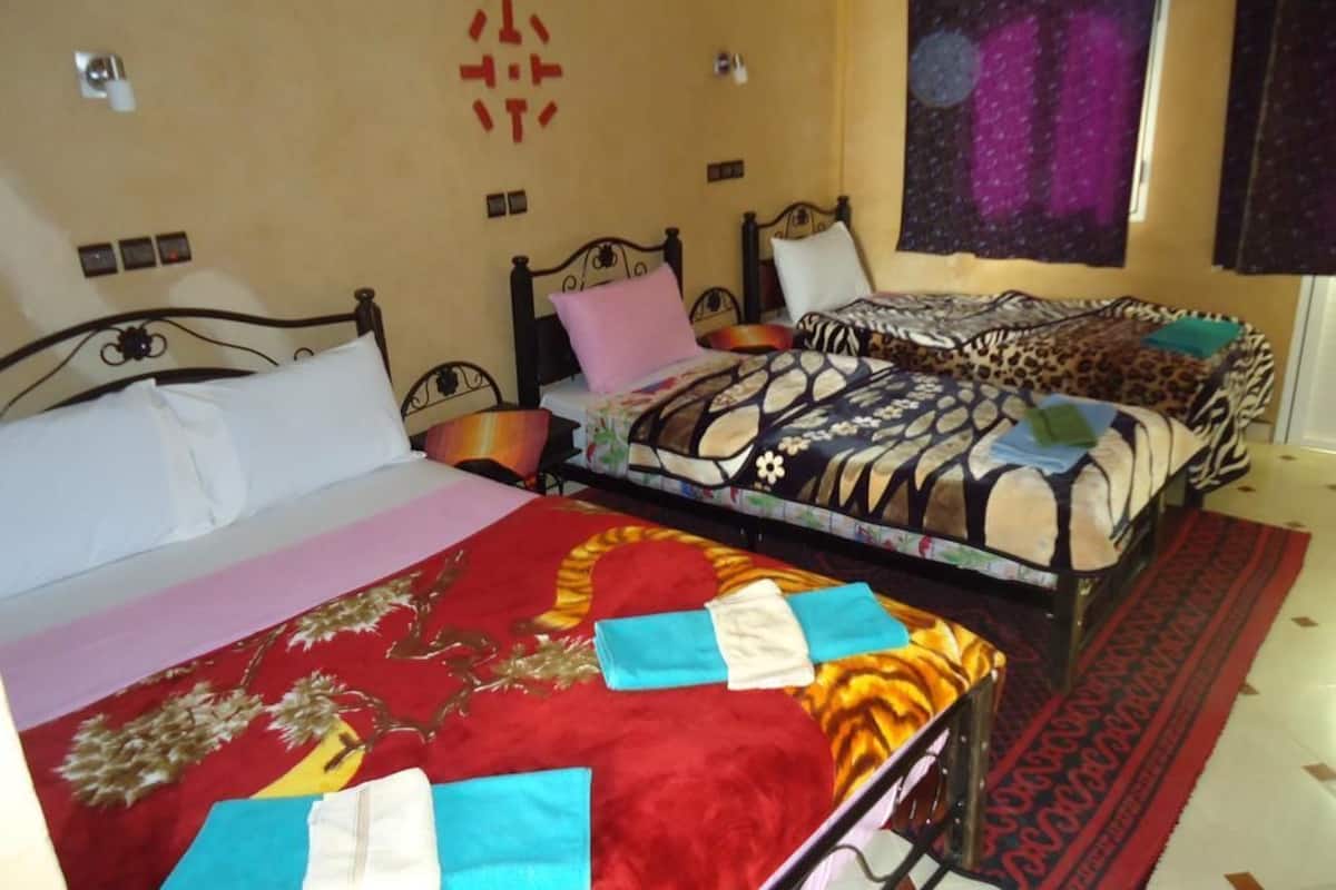 Décoration personnalisée, ameublement personnalisé, draps fournis