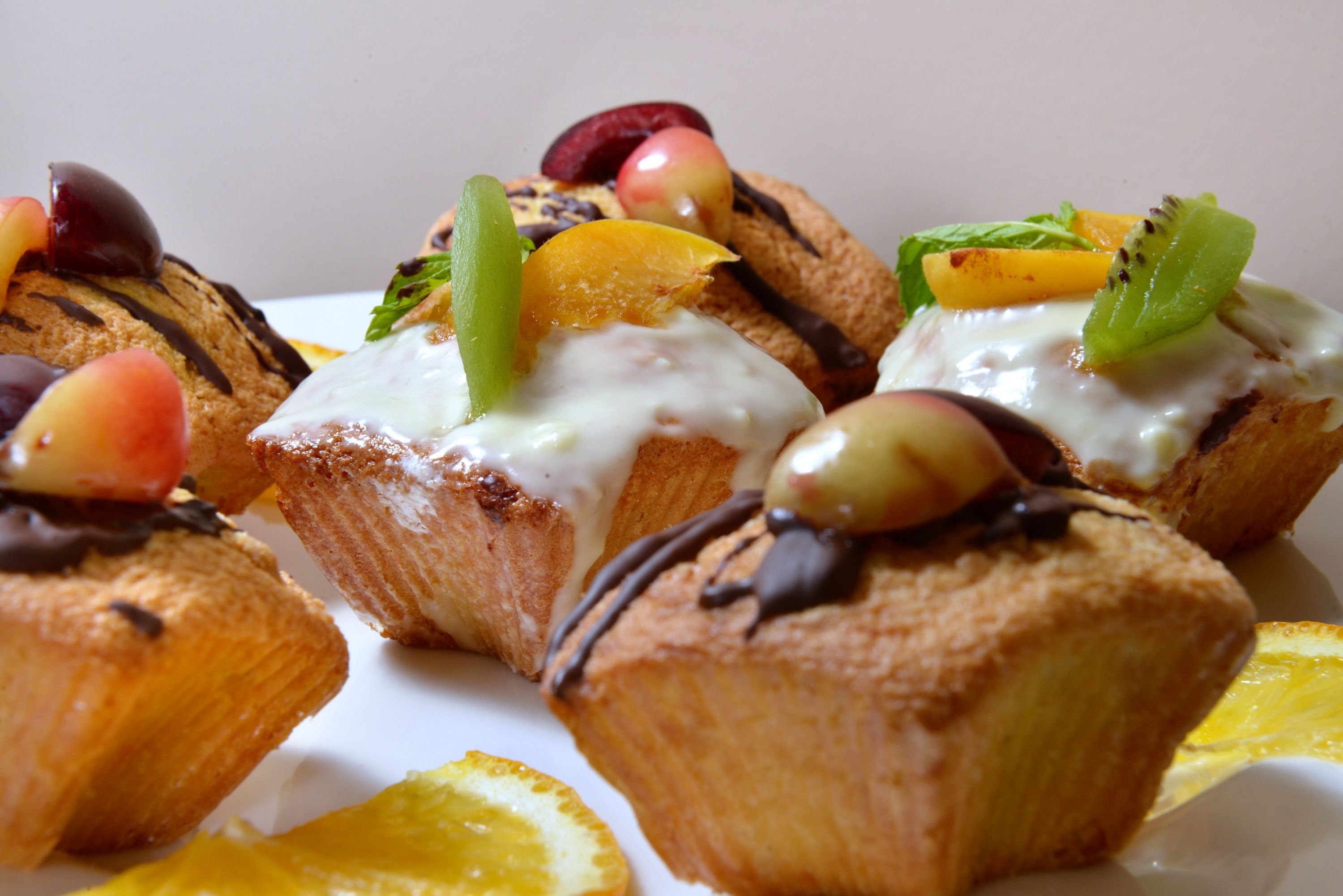 daily buffet breakfast (amd 7000 per person)