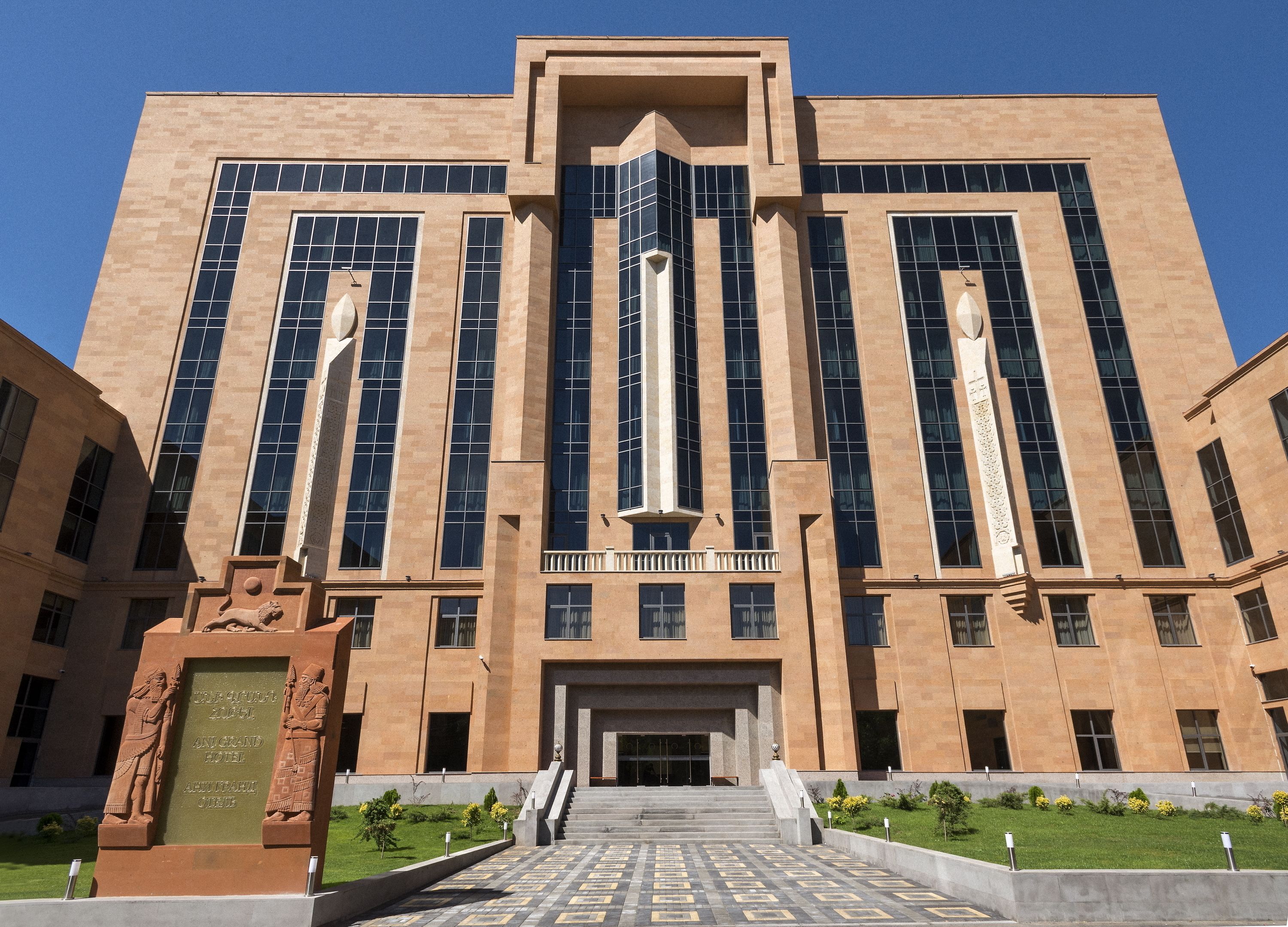 ด้านหน้าที่พัก