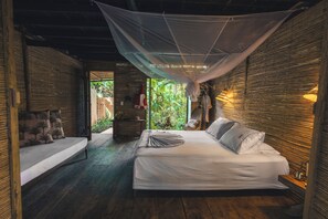 1 sovrum, värdeförvaringsskåp på rummet och mörkläggningsgardiner