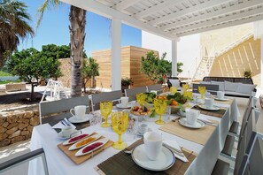 Outdoor dining - Pietra Del Sole (Misiliscemi)