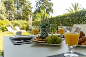 Buiten dineren
