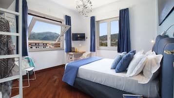 1 bedroom, iron/ironing board, cots/infant beds, free WiFi