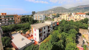 Unclassified image, 2 of 83, button - Alpa Suite (Sant'Agnello)