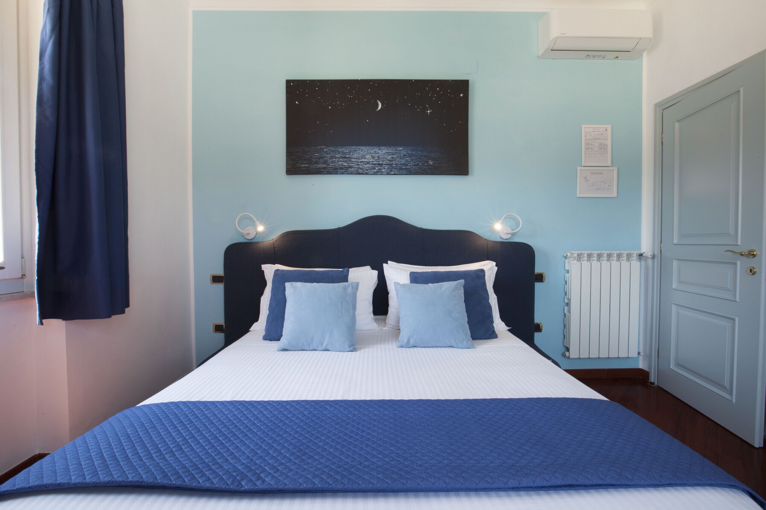 1 bedroom, iron/ironing board, cots/infant beds, free WiFi