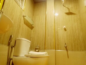 Shower - Fox Villa (Kelaniya)