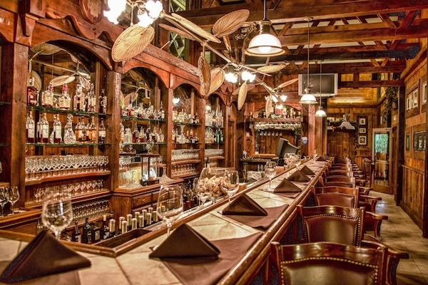 Bar (en la propiedad)