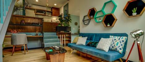 Apartment, Non Smoking | Living area | Flat-screen TV