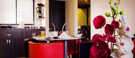 Premium bedding, individually decorated, individually furnished, desk