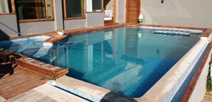 Utomhuspool