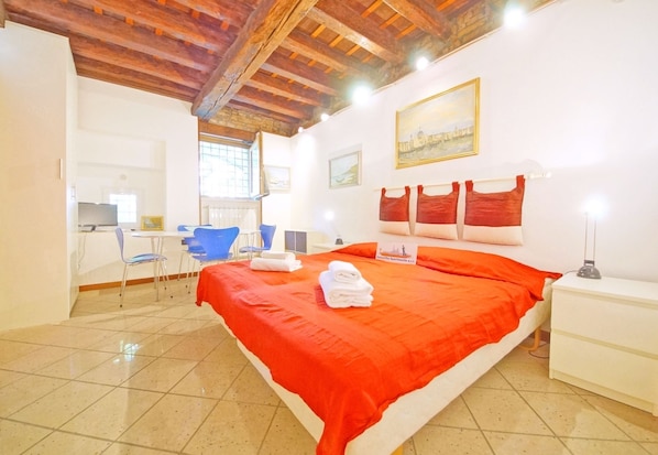 Studio | Individuell eingerichtet, Bügeleisen/Bügelbrett, kostenloses WLAN