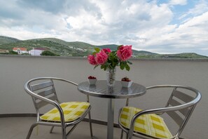 Apartment, 1 Bedroom (Lavanda) | Balcony view