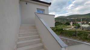 Exterior detail - Apartments Livaja (Kastela)
