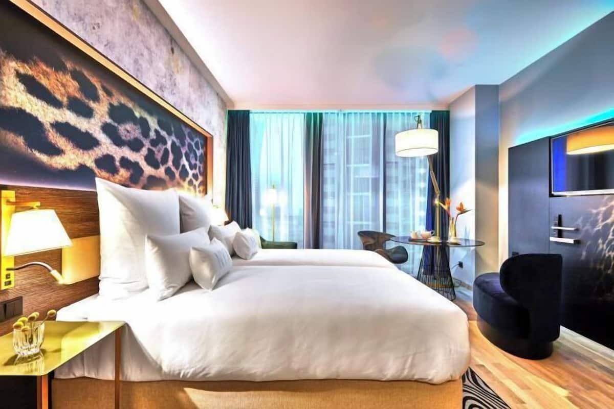 1 bedroom, minibar, in-room safe, desk
