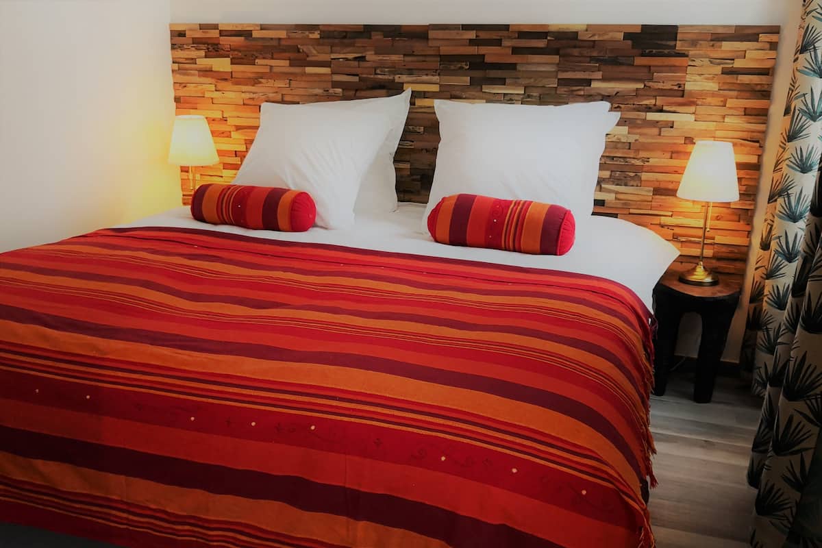 Quadruple Room (Cuzco) | Premium bedding, memory foam beds, desk, soundproofing