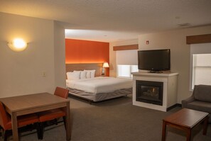 Studio Suite, 1 King Bed, Non Smoking | Desk, iron/ironing board, free cribs/infant beds, free rollaway beds