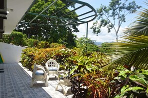 Terrace/patio - Hostería Casa Grande Pedernales (Pedernales)