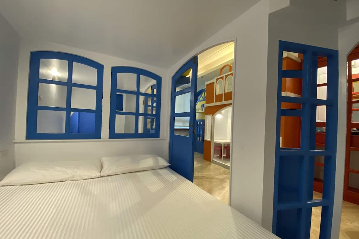 Comfort Quadruple Room | Blackout drapes, rollaway beds, free WiFi, bed sheets