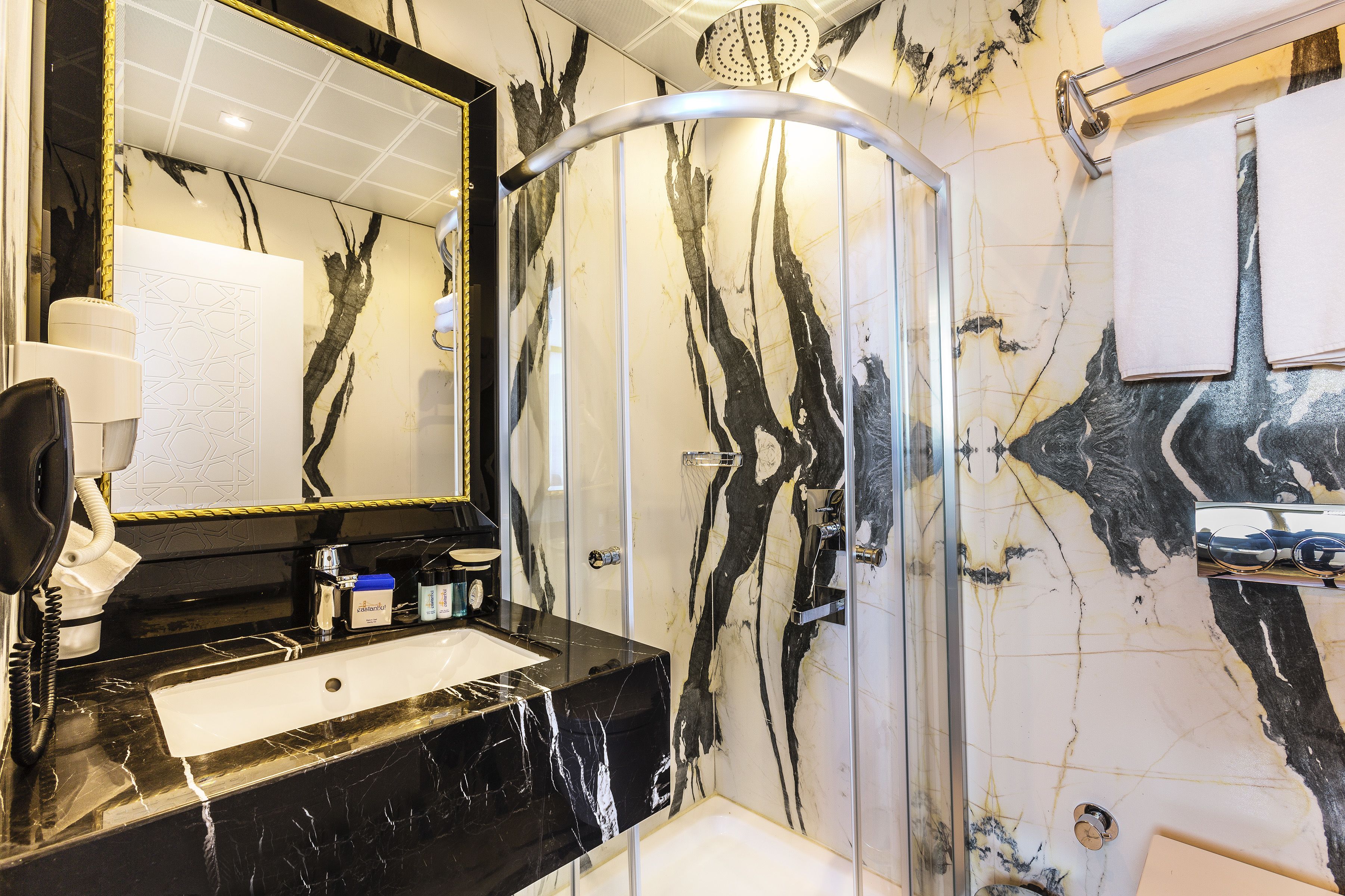 suite, corner | bathroom | shower, hair dryer, bathrobes, slippers