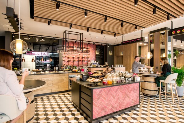 Continental breakfast on weekdays (PLN 40 per person) - Ibis Styles Kraków East (Kraków)