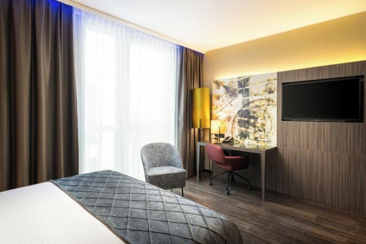 In-room safe, desk, laptop workspace, blackout curtains