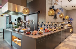 Daily buffet breakfast (EUR 17 per person)