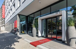 Property entrance - Leonardo Hotel Dortmund (Dortmund)
