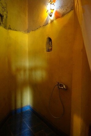 Quadruple Room | Bathroom