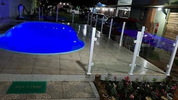 Utomhuspool