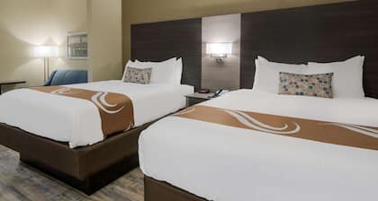 Quality Inn & Suites Roanoke - Fort Worth North