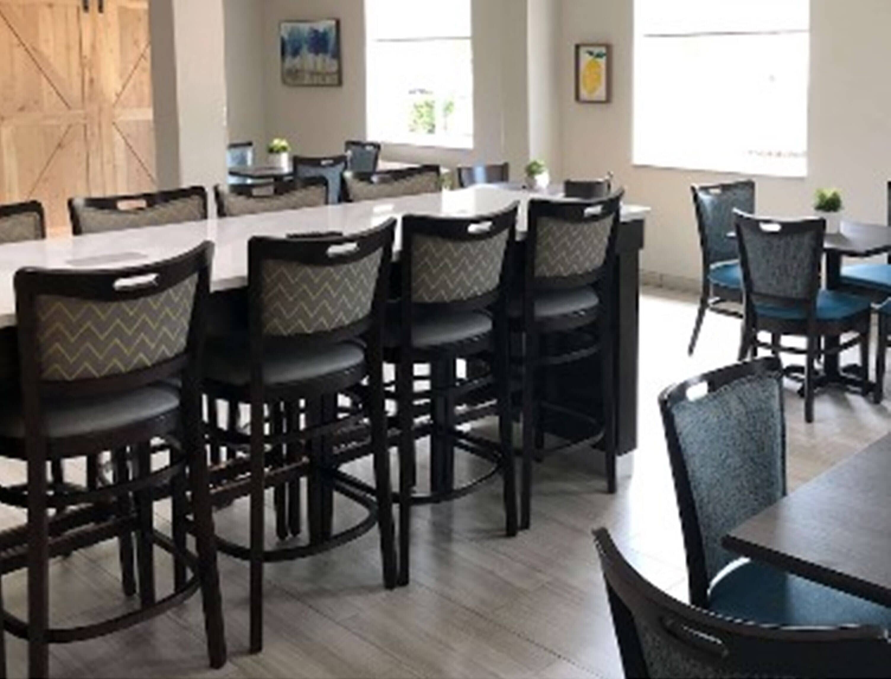 free daily continental breakfast