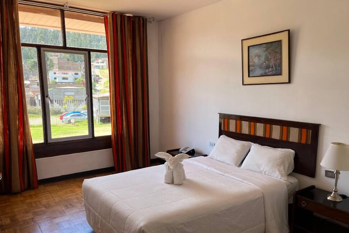 Blackout drapes, free WiFi, bed sheets