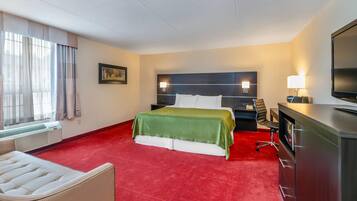 Quarto, 1 cama King e sofá-cama, para não fumantes | Escrivaninha, ferros/tábuas de passar roupa, berços grátis