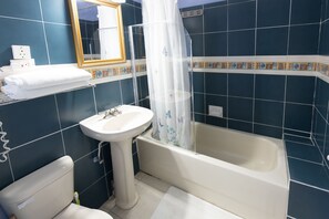 Comfort Villa, 5 Bedrooms | Bathroom