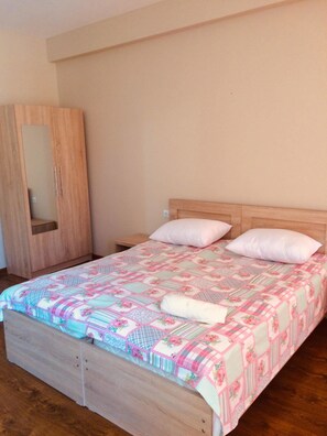 Standard Double Room | Iron/ironing board, free WiFi, bed sheets