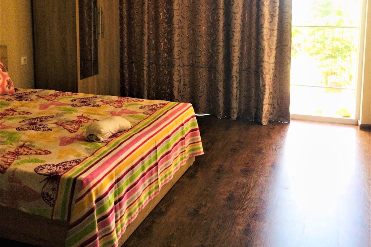 Deluxe Double Room | Iron/ironing board, free WiFi, bed sheets