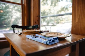 Dagelijks continentaal ontbijt inbegrepen